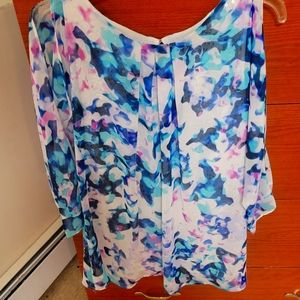 Jennifer Lopez size 1X beautiful blouse